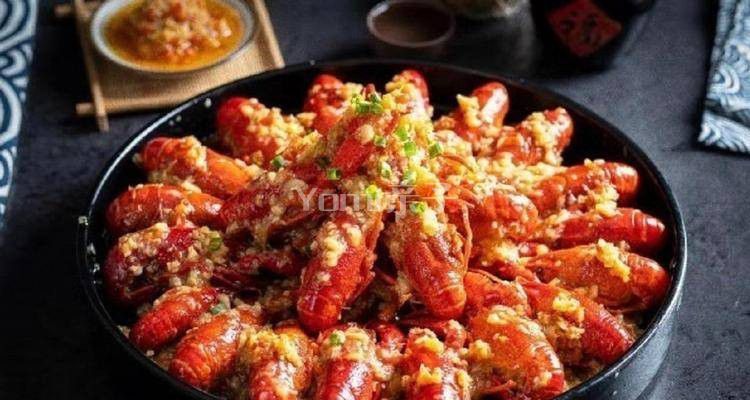￥229/2大1小 | 无限量小龙虾+啤酒畅饮，沪上超高性价比自助晚餐火热开售