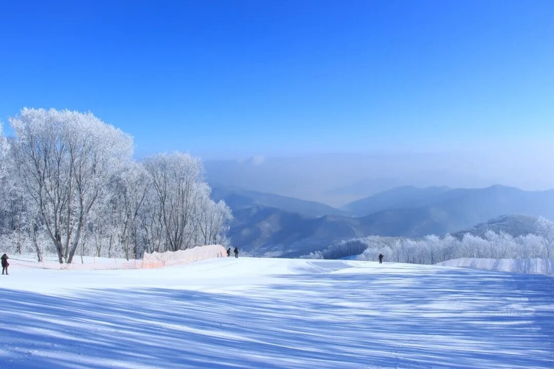 【松花湖滑雪度假区】松花湖滑雪单飞营 6D5N