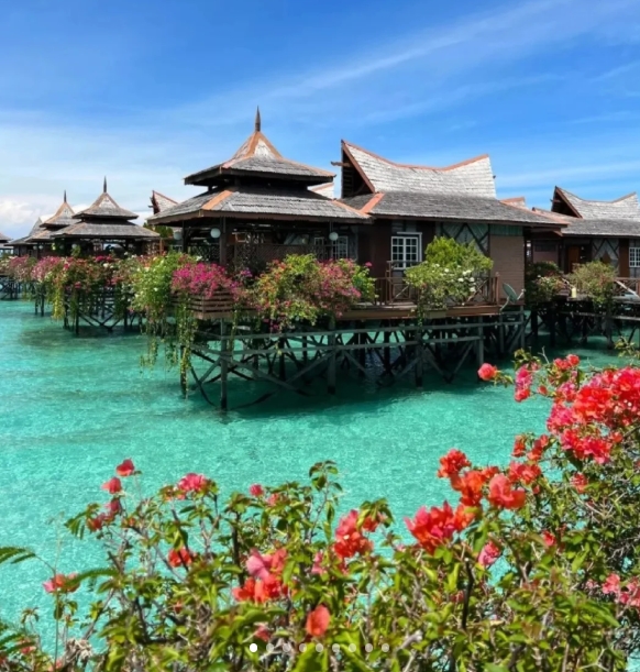 仙本那马布岛半日游 巴瑶族Mabul Water Bungalow水屋打卡拍照